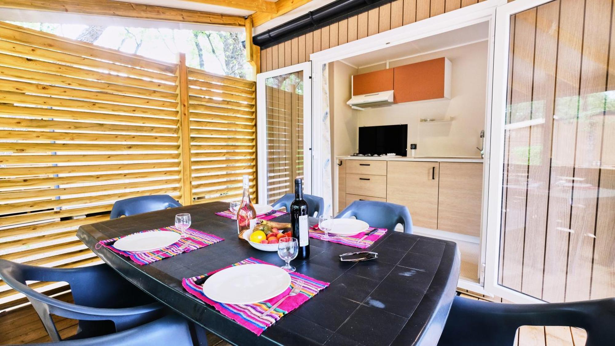 Domaine Les Chenes Blancs Hotel Saint-Saturnin-d'Apt Buitenkant foto